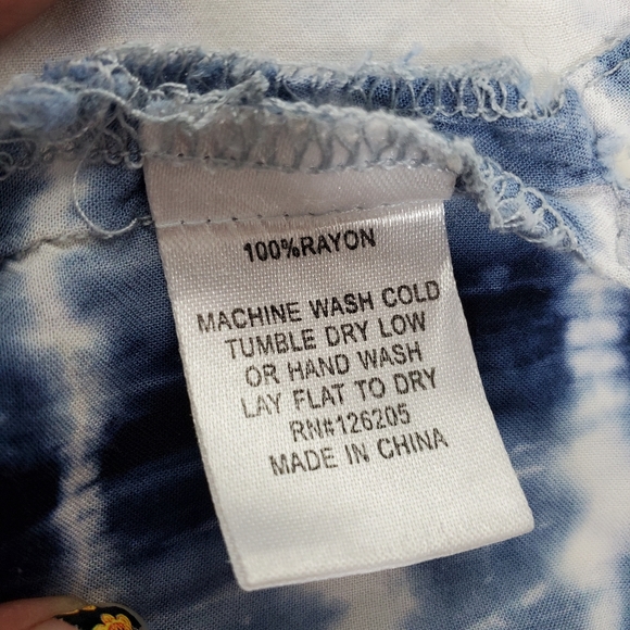 Just Living tye-dye, tie front tank top size small - Picture 9 of 10